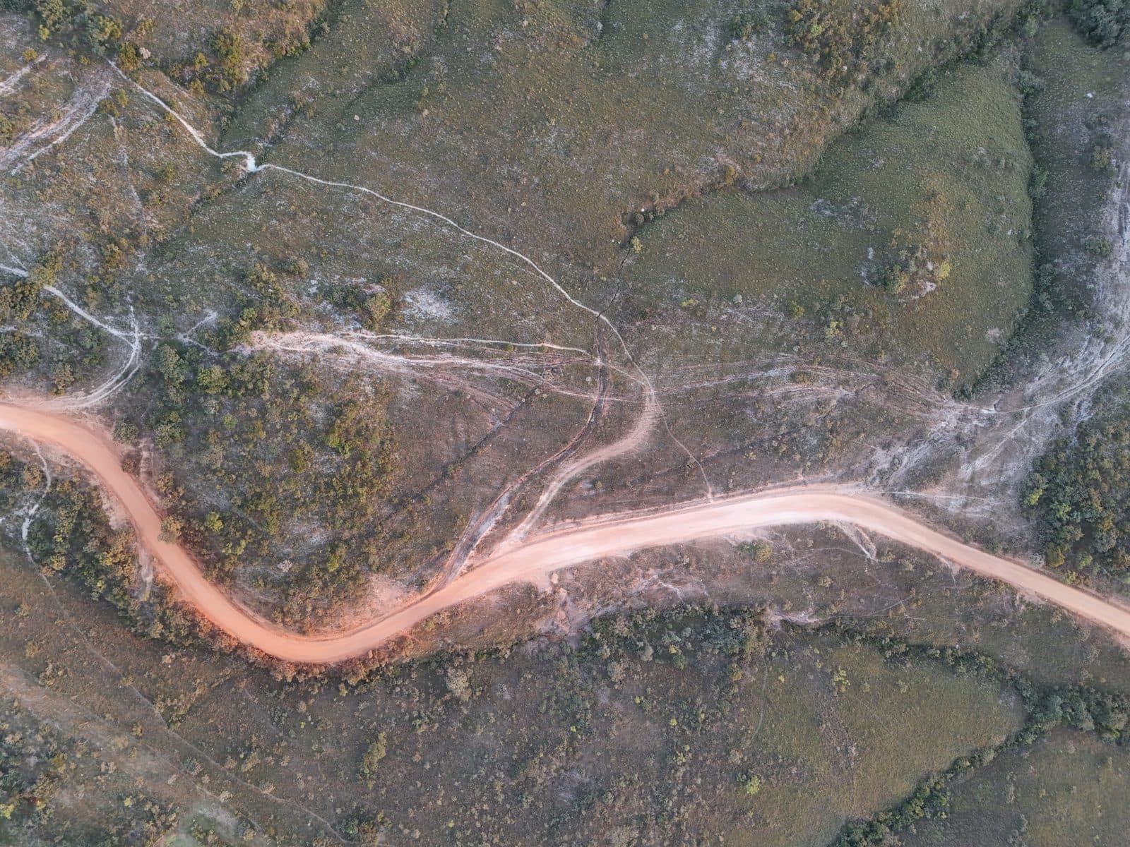 Curva de terra · Delfinópolis, MG